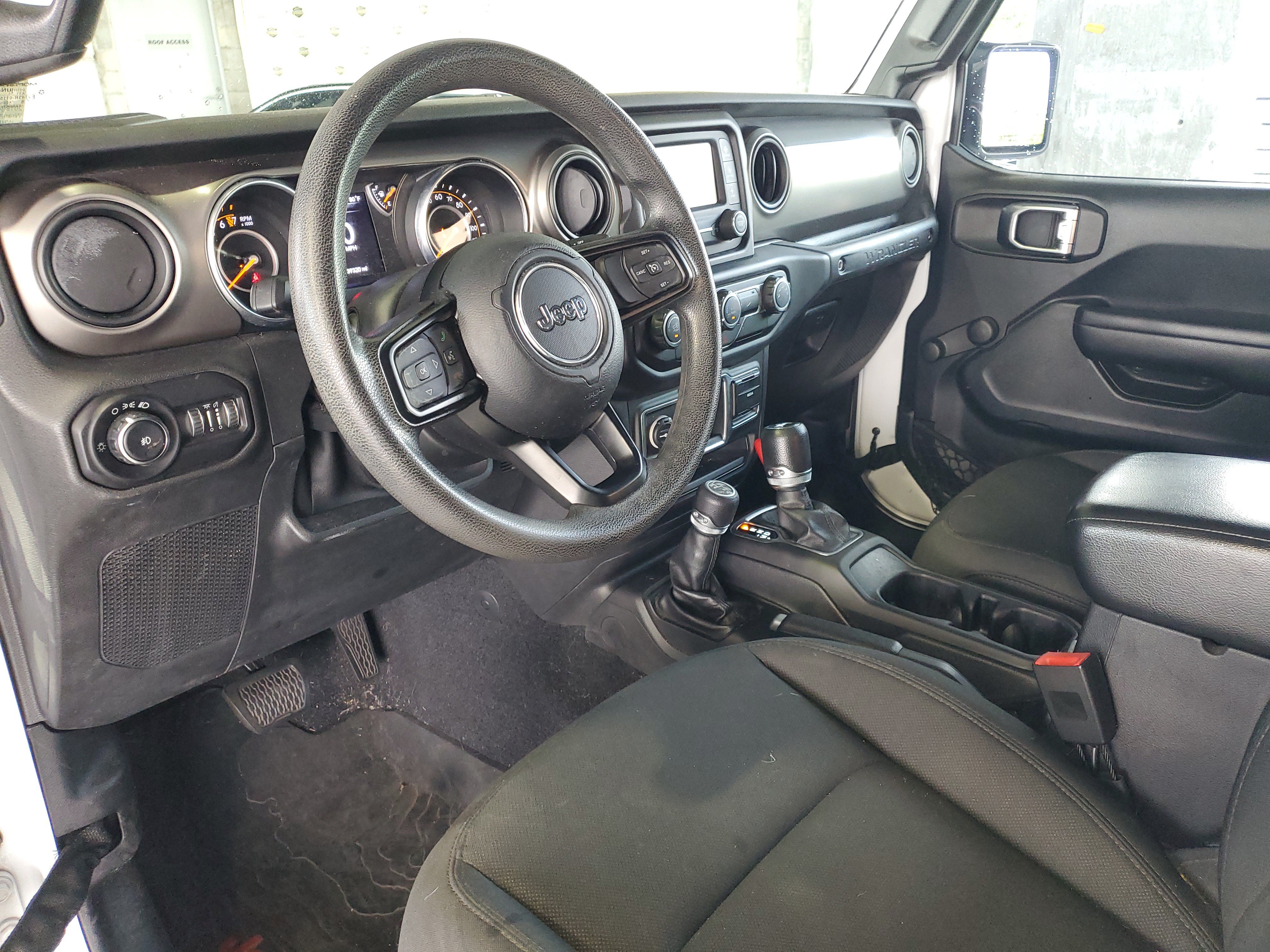 Used 2018 Jeep Wrangler Unlimited Sport AWD/4WD image 16
