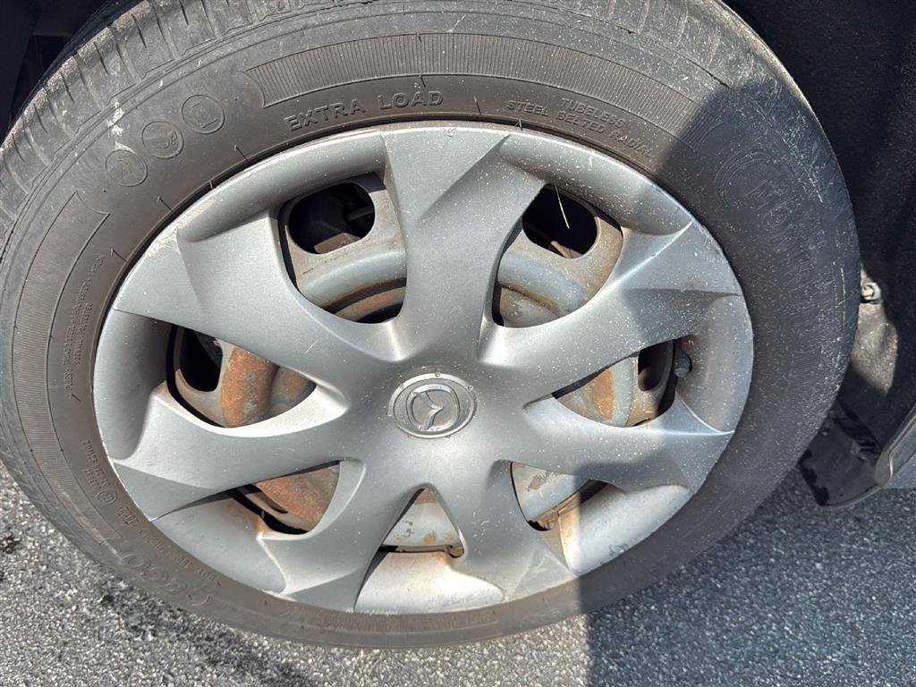 Used 2015 MAZDA MAZDA3 i Sport FWD image 11