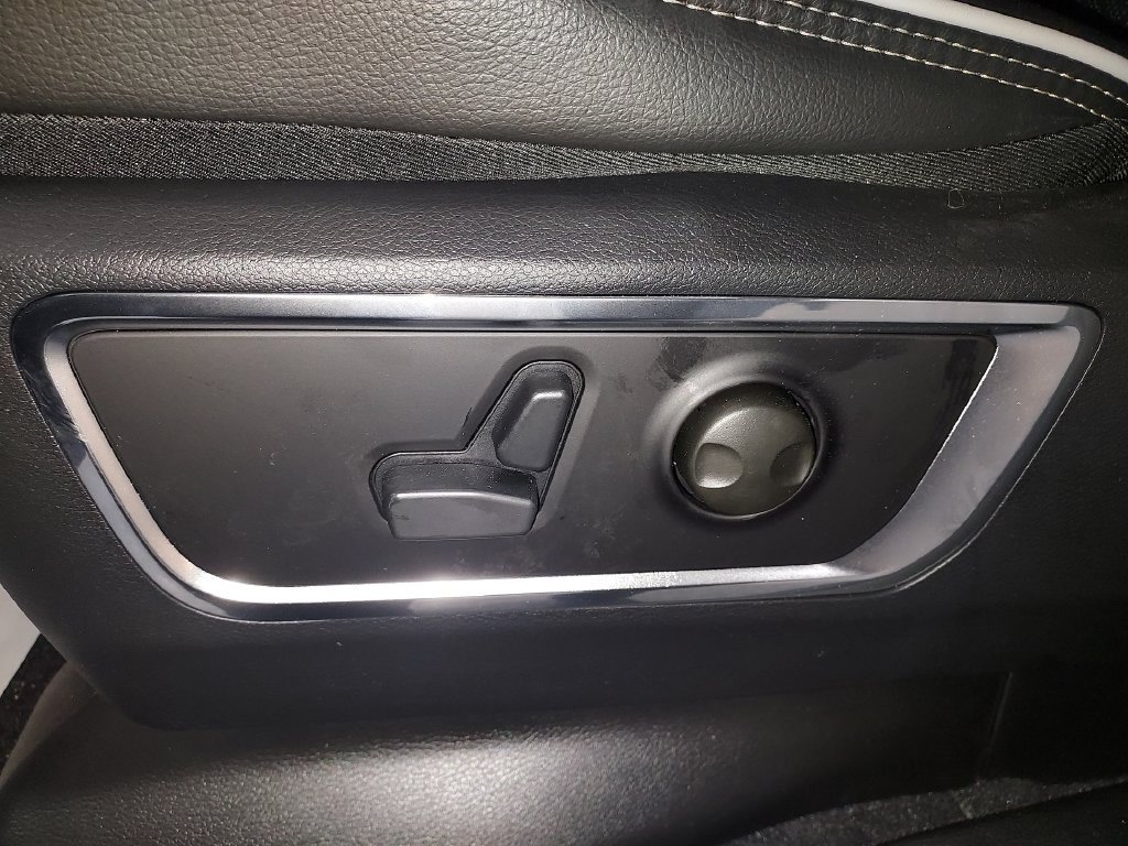New 2026 RAM 1500 Laramie w/ Night Edition AWD/4WD image 18