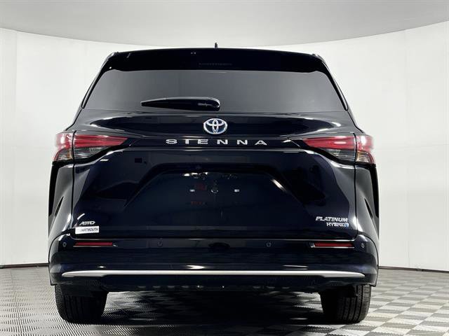 Certified 2023 Toyota Sienna Platinum image 7