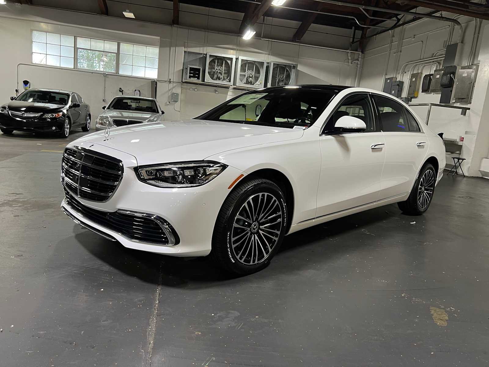 New 2025 Mercedes-Benz S 580 4MATIC Sedan image 8