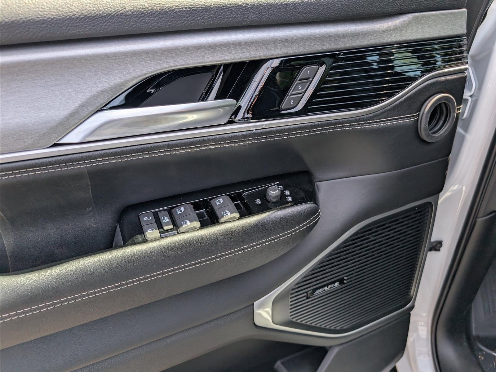 New 2026 Jeep Grand Wagoneer 4WD w/ Premium Group I image 19