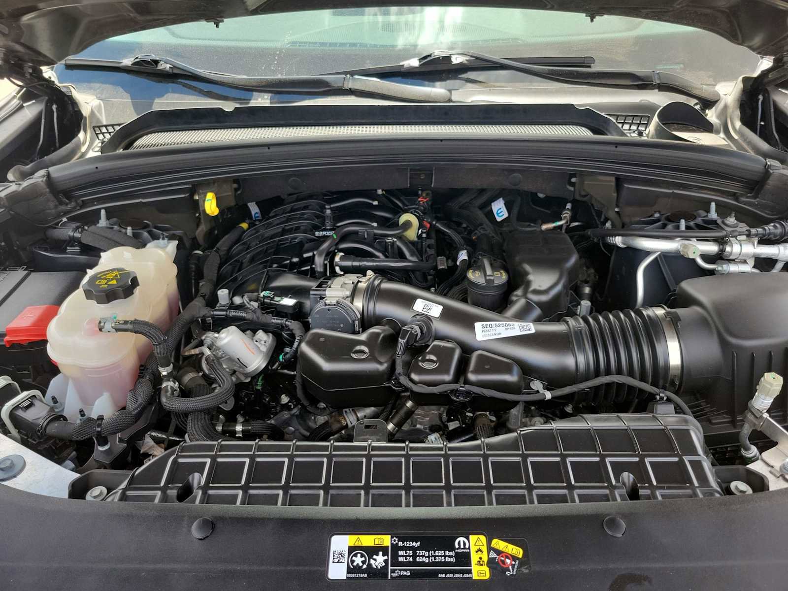 Used 2023 Jeep Grand Cherokee Altitude image 5