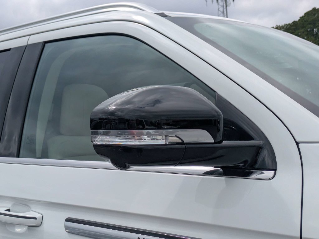 New 2027 Lincoln Navigator Reserve AWD/4WD image 12