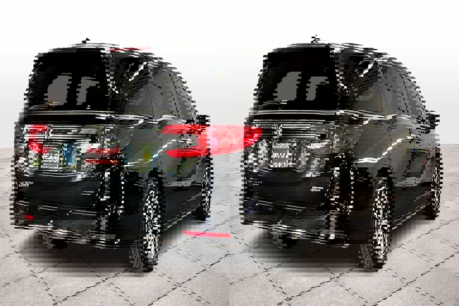 Used 2023 Honda Odyssey Touring image 16