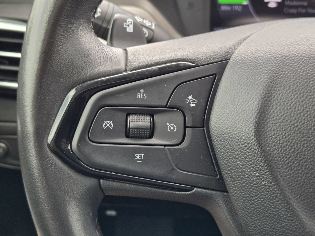 Used 2023 Chevrolet Bolt EUV Premier w/ Sun & Sound Package FWD image 30