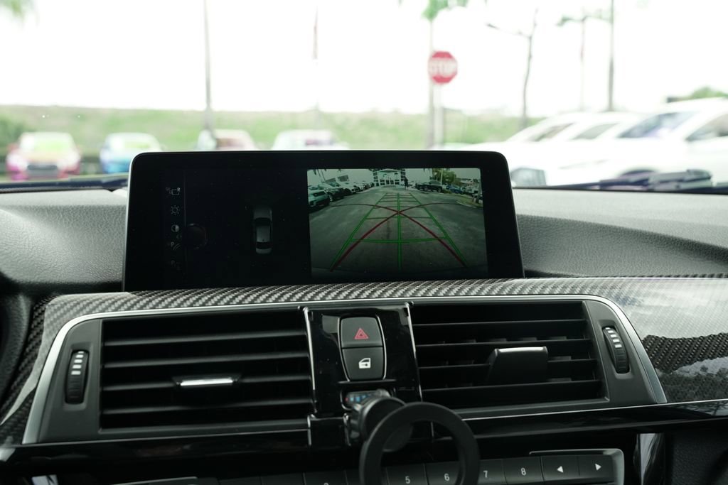 Used 2017 BMW M3 image 4