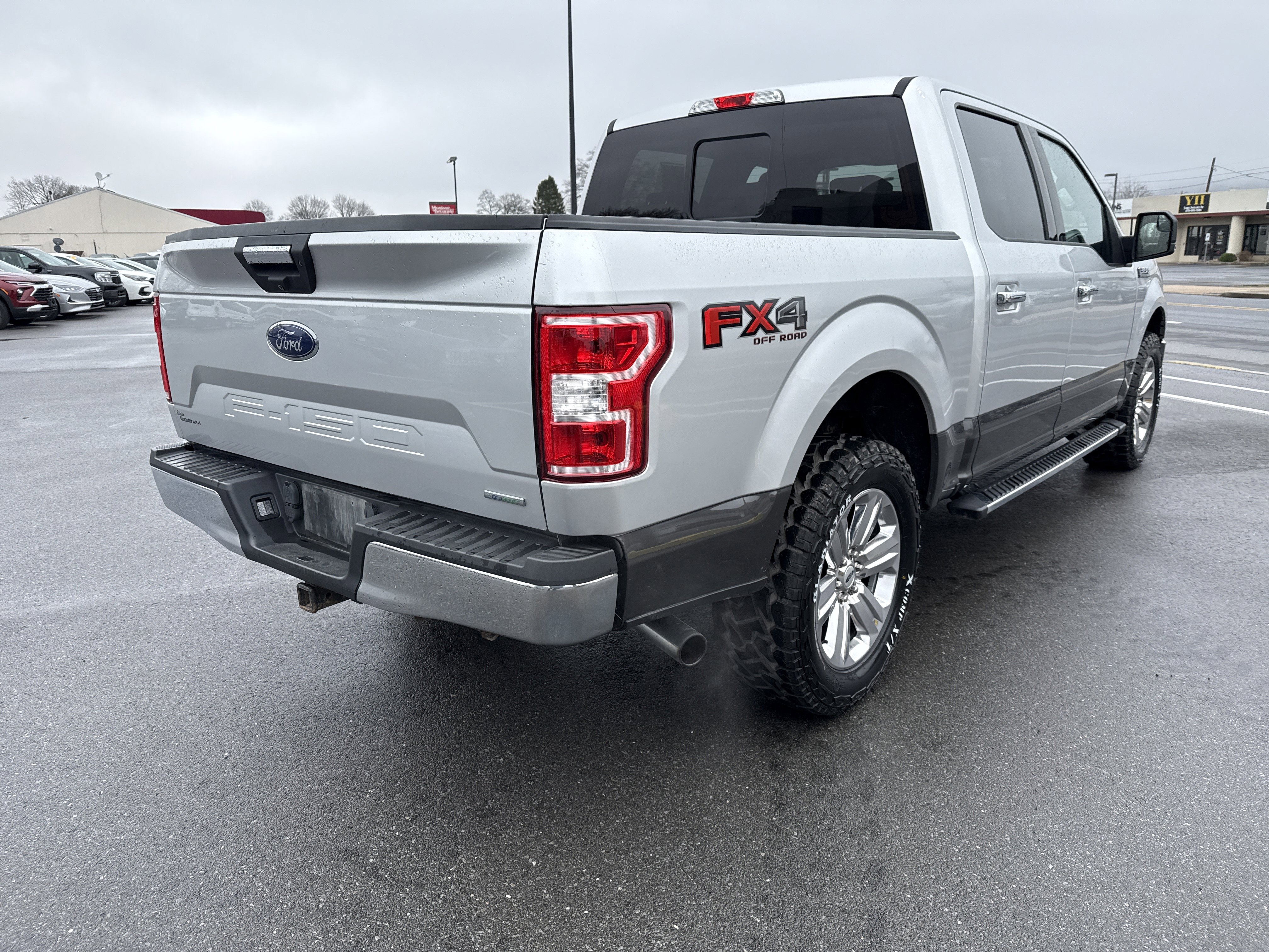 Used 2019 Ford F150 XLT w/ Equipment Group 302A Luxury AWD/4WD image 3