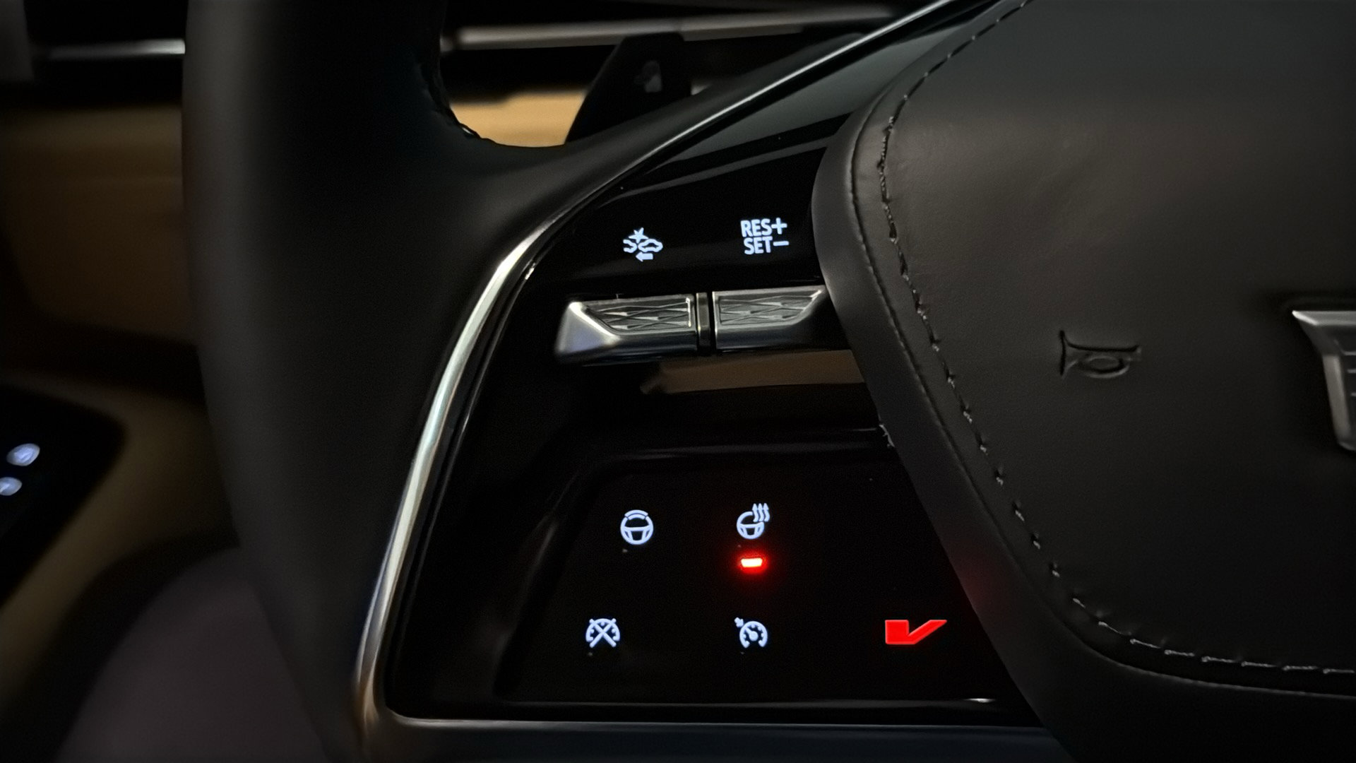 Certified 2026 Cadillac Escalade IQ Sport 2 w/ LPO, ONYX Package image 14