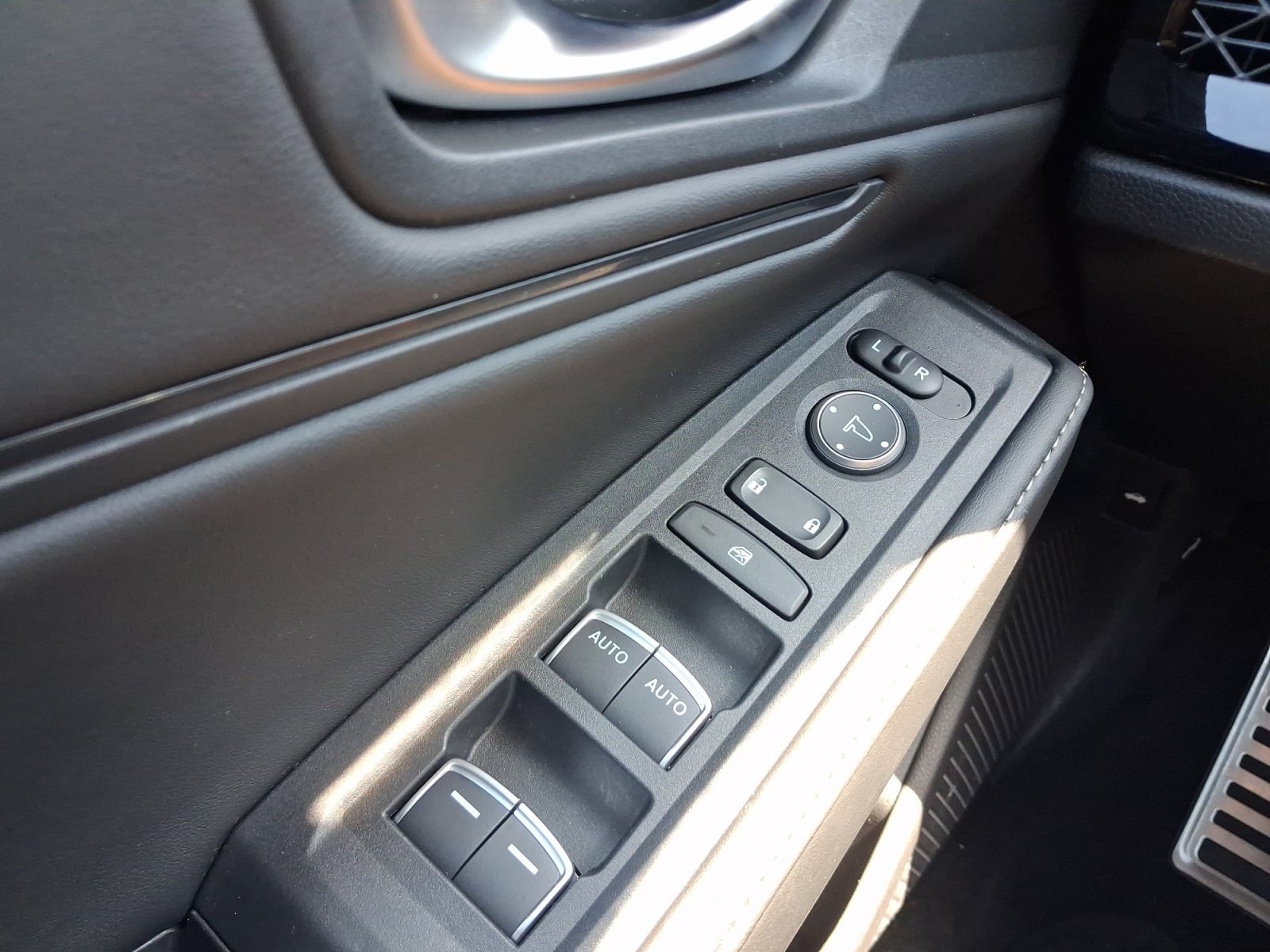 Used 2024 Honda Accord Sport image 13
