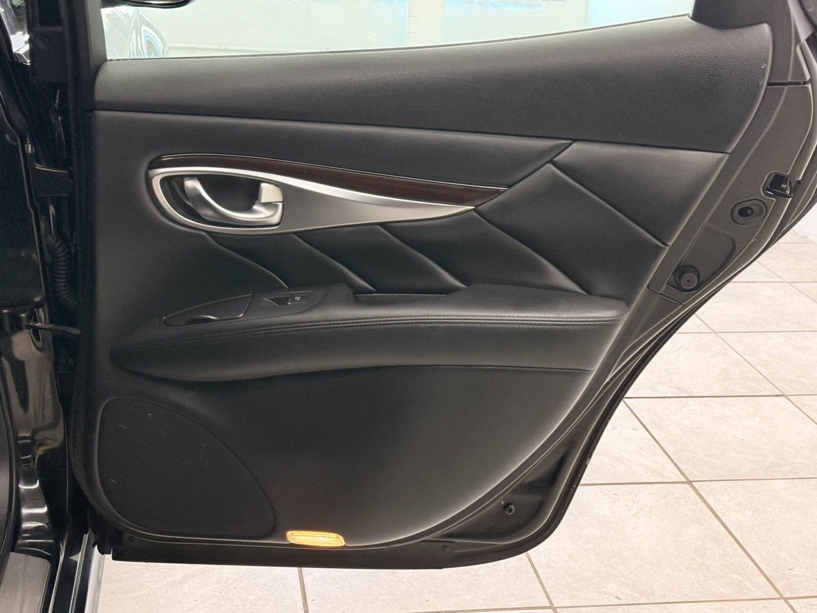 Used 2013 INFINITI M37 w/ Premium Pkg RWD image 20
