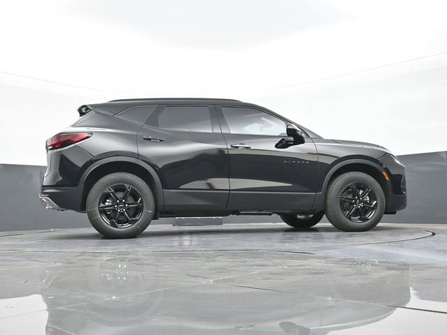 New 2025 Chevrolet Blazer LT w/ Midnight/Sport Edition FWD image 49