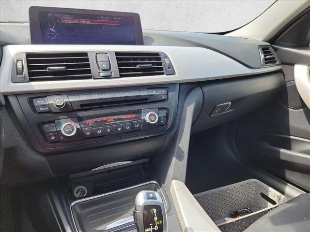 Used 2014 BMW 320i Sedan RWD image 22