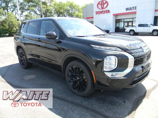 Used 2023 Mitsubishi Outlander SEL Black Edition