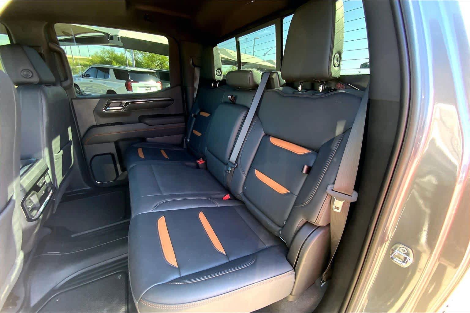 Used 2023 GMC Sierra 1500 AT4 w/ Technology Package AWD/4WD image 20