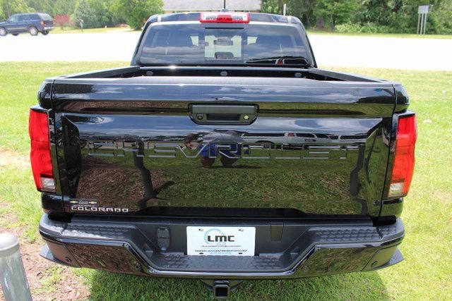 New 2025 Chevrolet Colorado Z71 w/ Technology Package AWD/4WD image 4