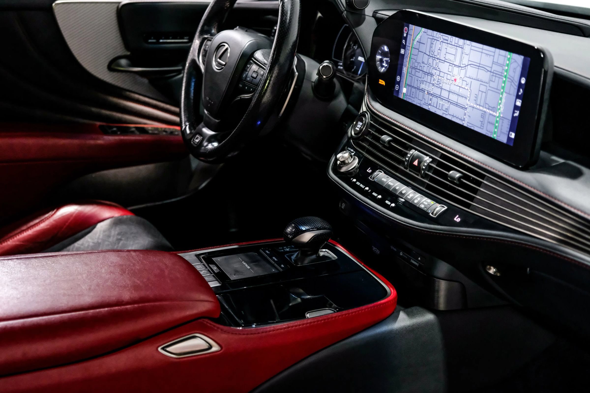Used 2021 Lexus LS 500 F Sport w/ Accessory Package (Z2) image 32