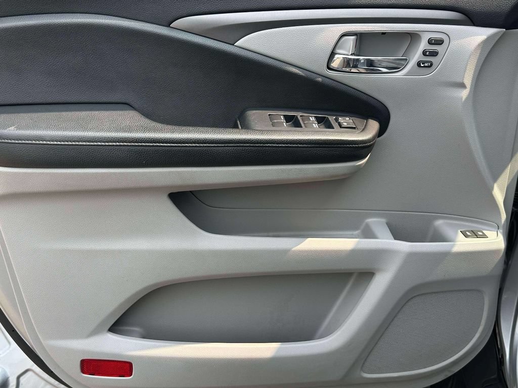 Certified 2021 Honda Pilot EX-L image 18