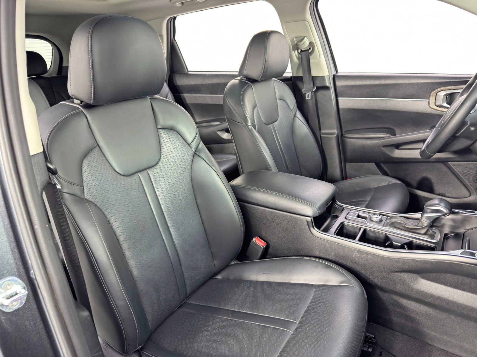 Used 2021 Kia Sorento EX w/ Panoramic Sunroof Package image 35