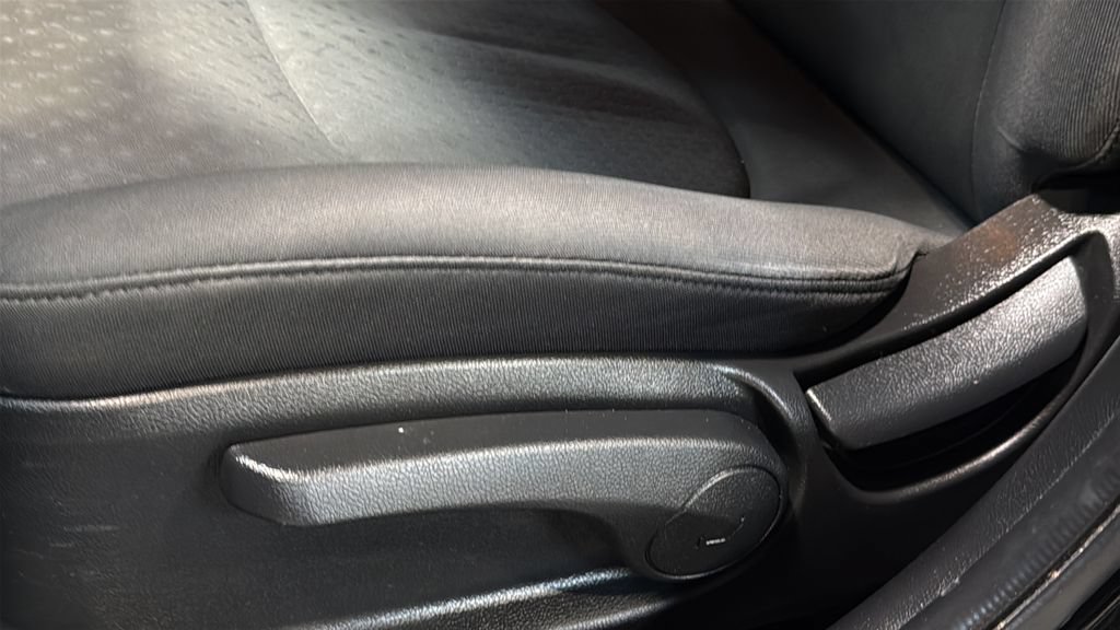 Used 2014 Hyundai Accent SE FWD image 21