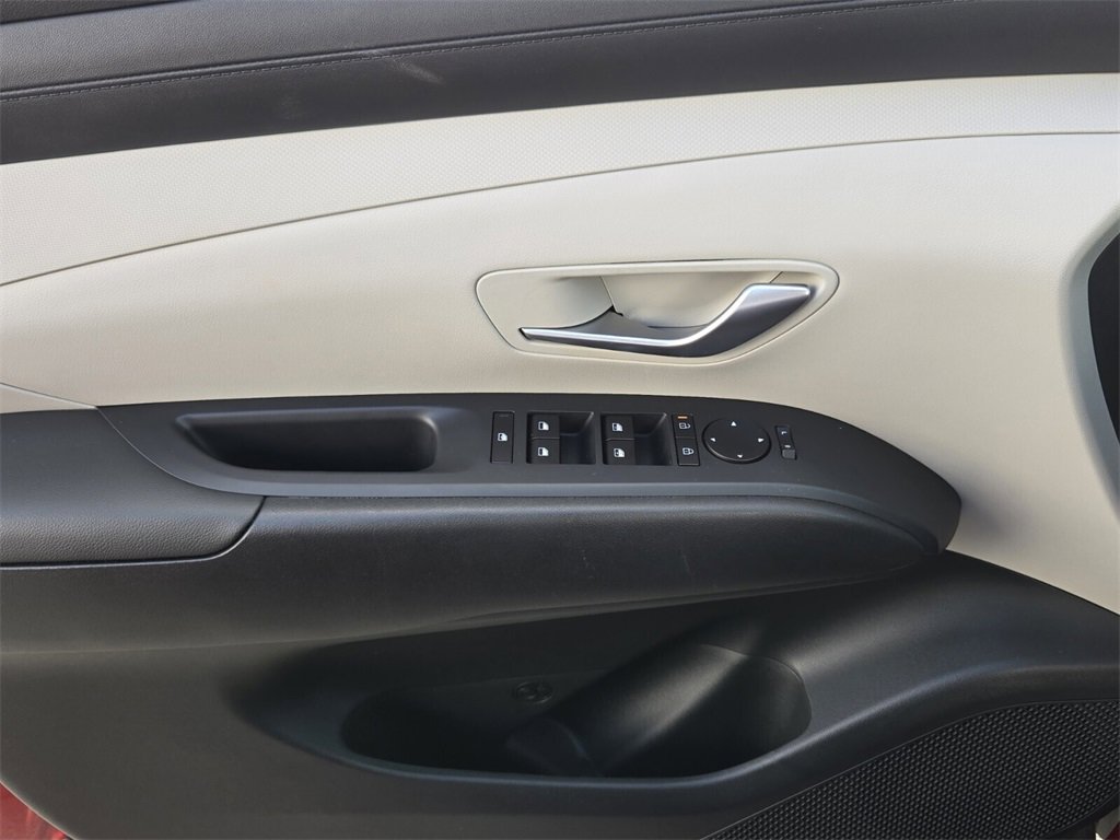 Certified 2025 Hyundai Tucson SEL image 33
