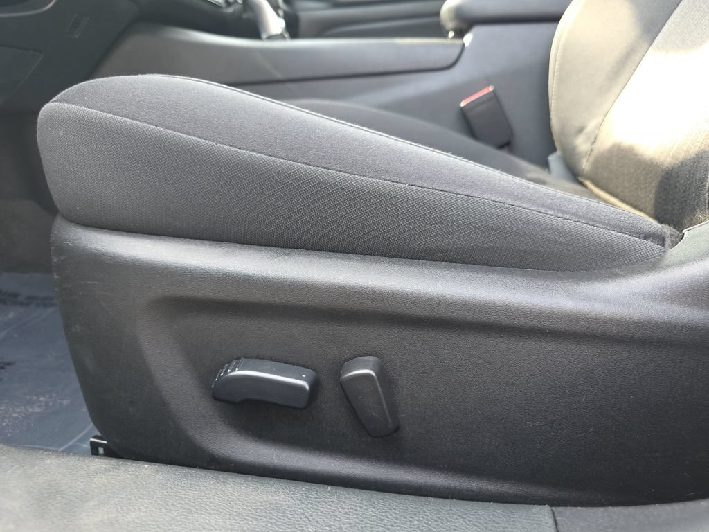 Used 2025 Nissan Altima 2.5 SV FWD image 27