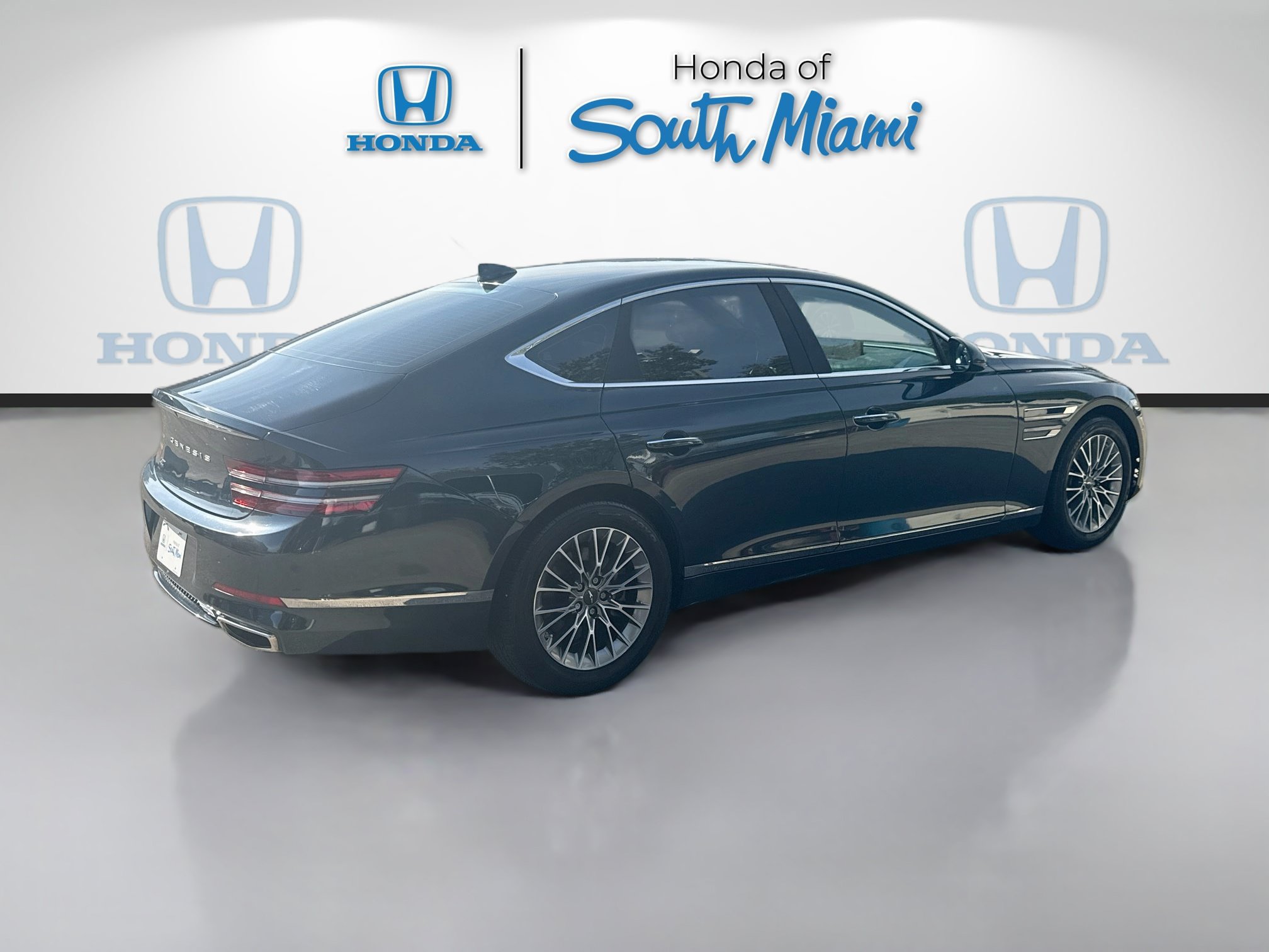 Used 2021 Genesis G80 2.5T RWD image 7