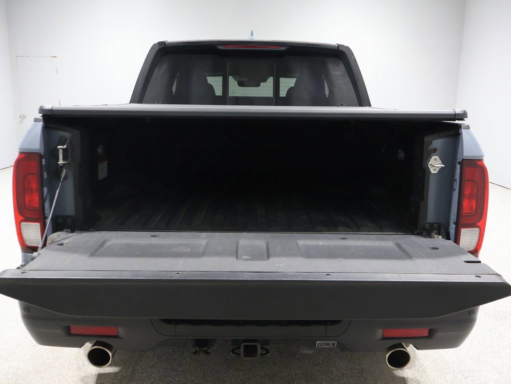 Used 2022 Honda Ridgeline Black Edition image 4