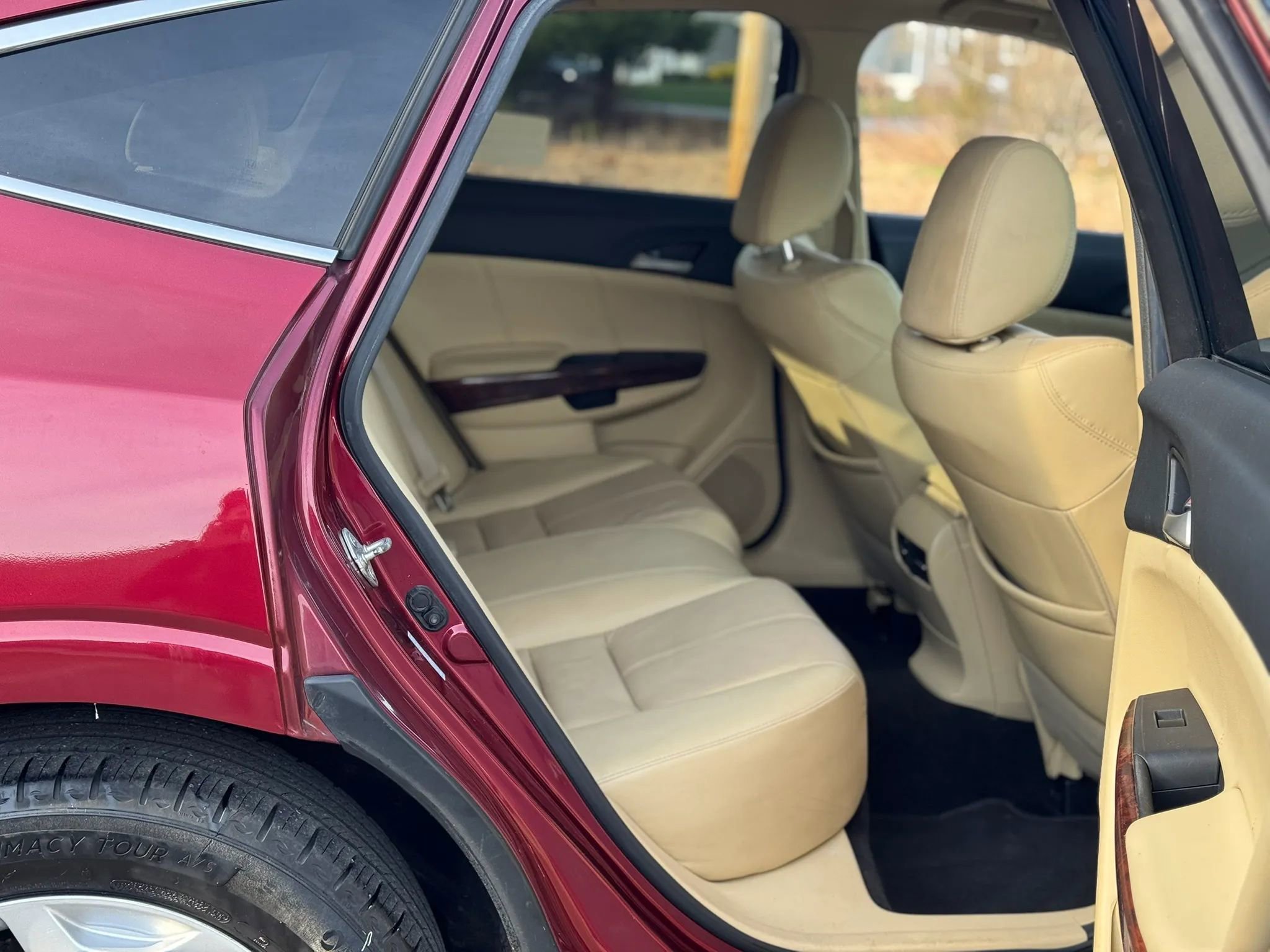 Used 2010 Honda Crosstour EX-L image 18