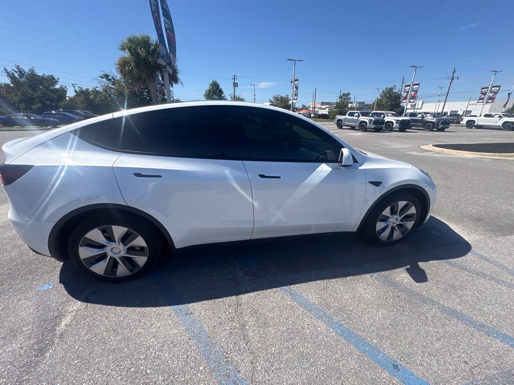 Used 2021 Tesla Model Y Long Range AWD/4WD image 19