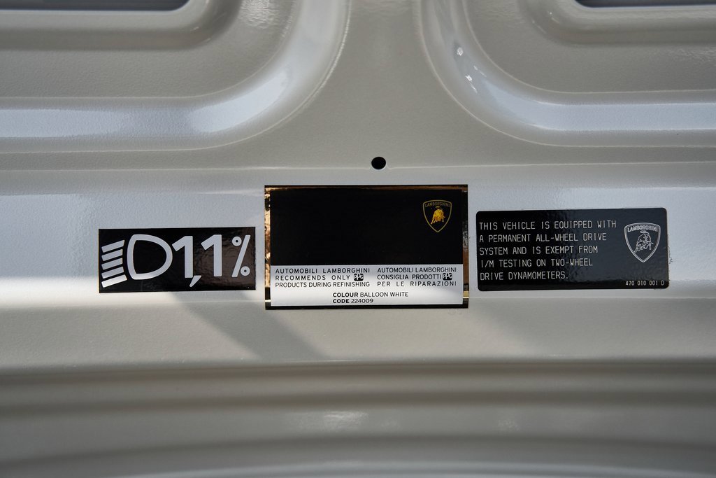 Used 2022 Lamborghini Huracan EVO image 19