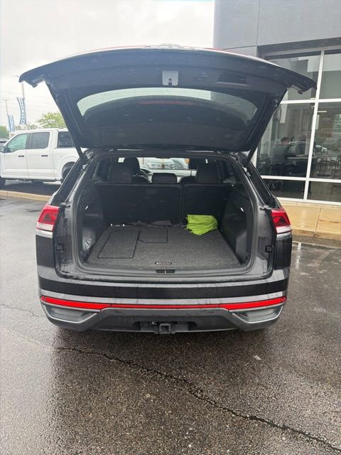 Used 2024 Volkswagen Atlas Cross Sport SE image 26