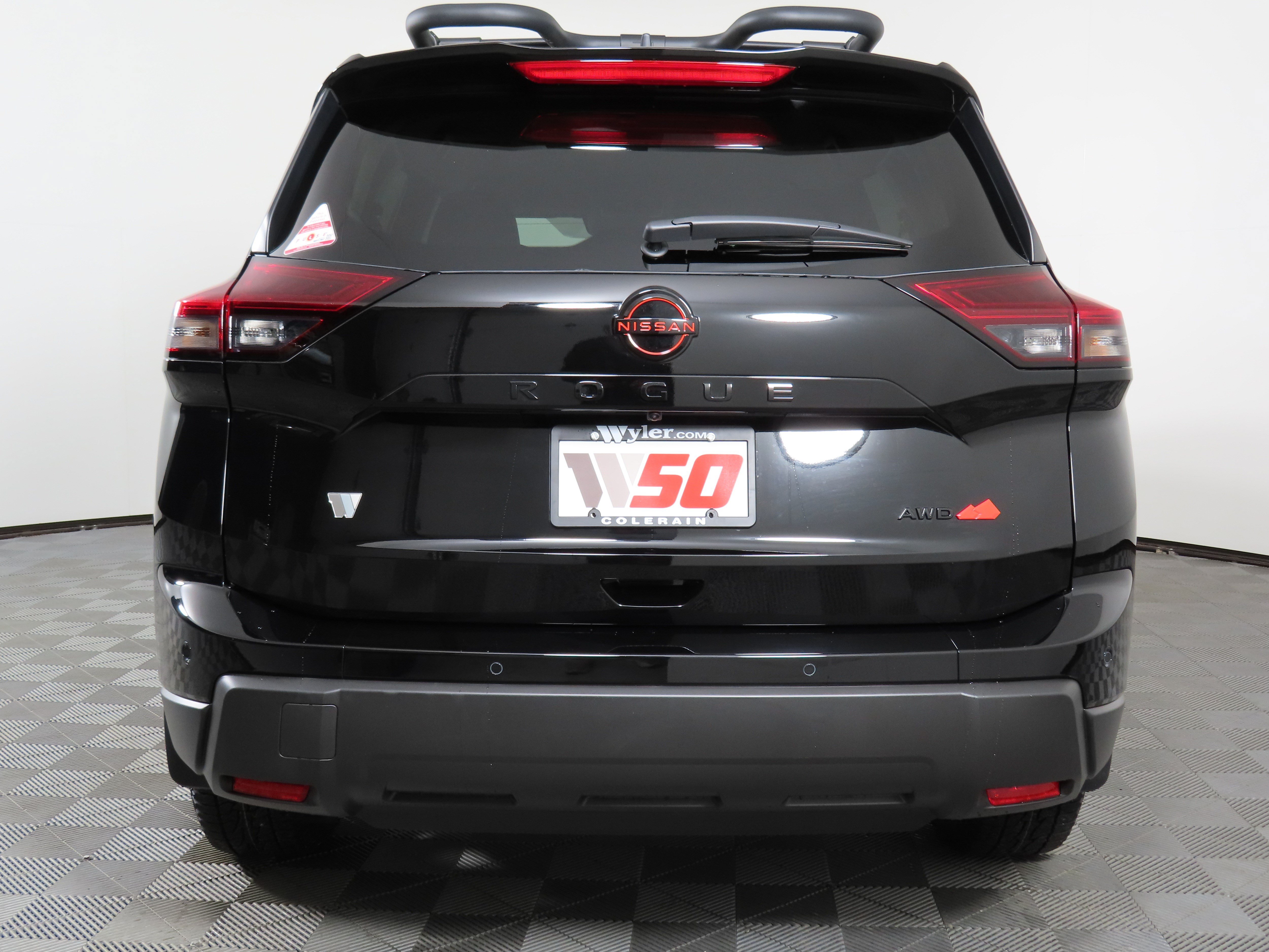 New 2026 Nissan Rogue SV AWD/4WD image 18