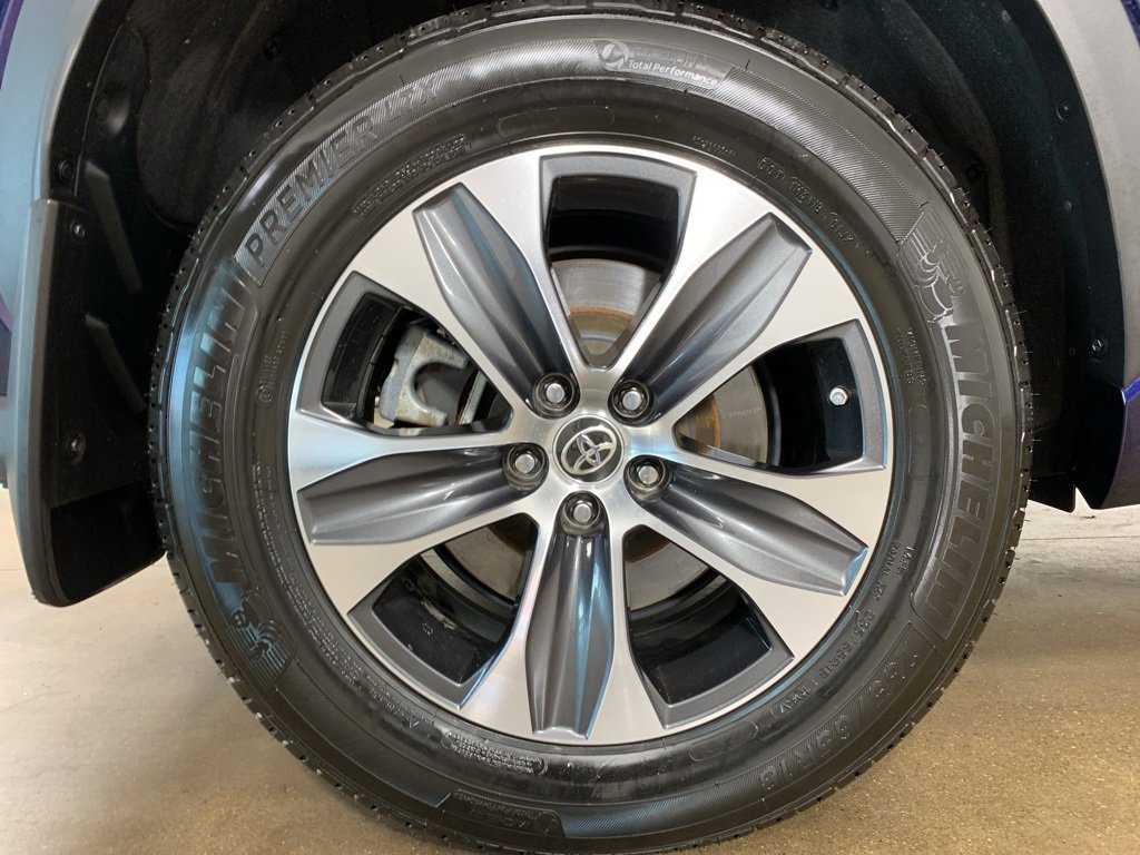 Used 2022 Toyota Highlander XLE image 42