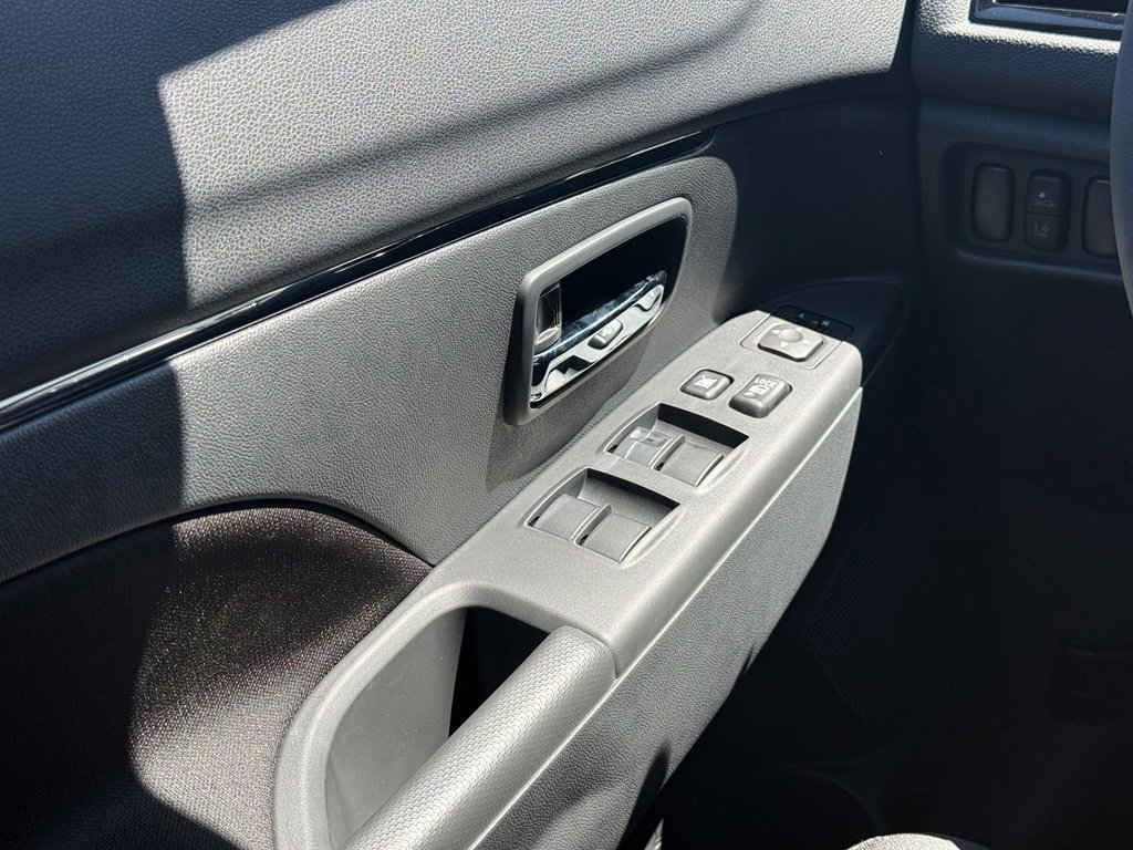 New 2026 Mitsubishi Outlander Sport LE AWD/4WD image 9