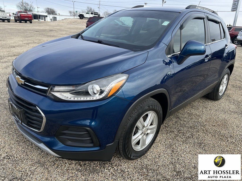 Used 2020 Chevrolet Trax LT w/ LT Convenience Package image 1