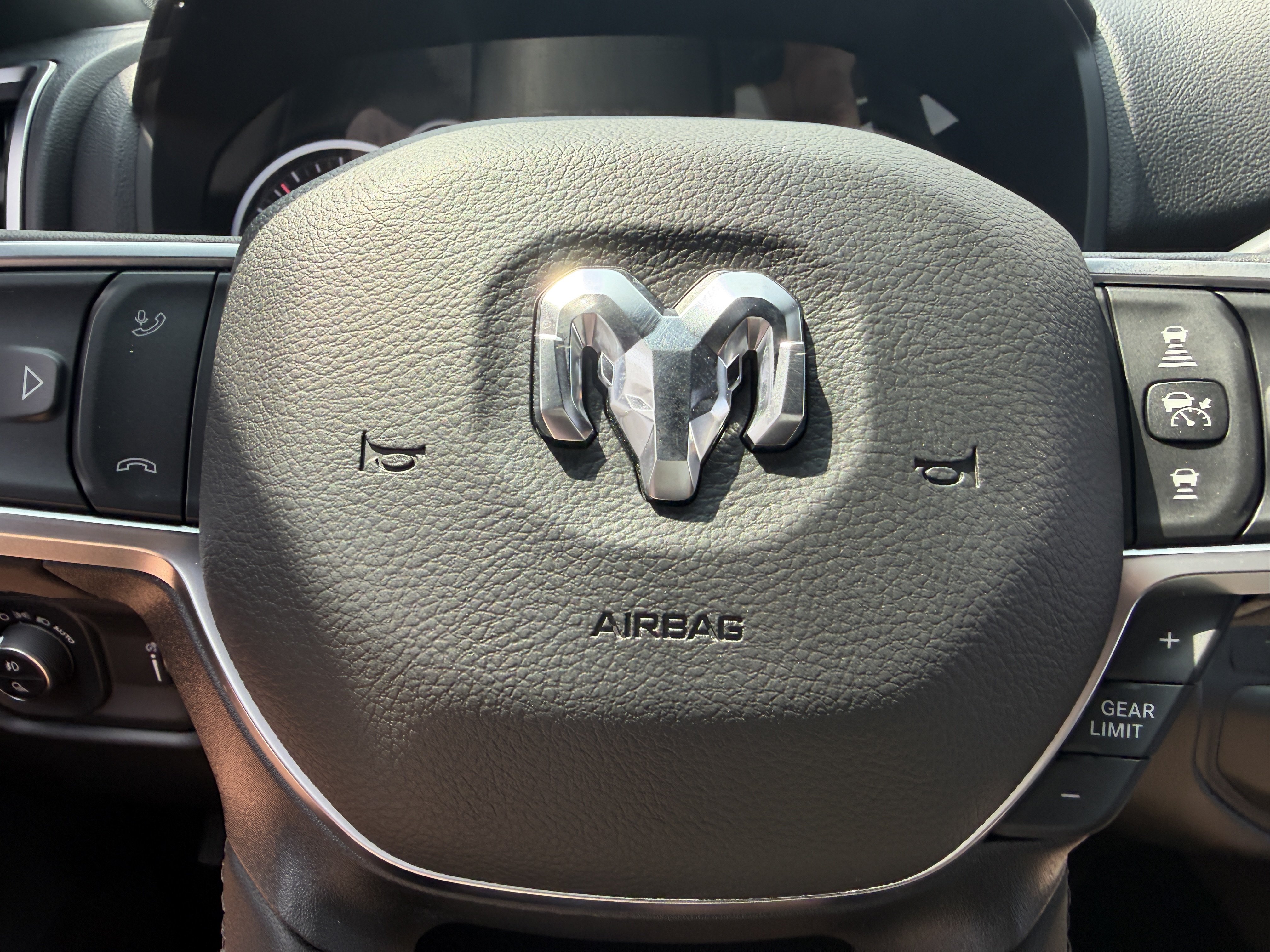 New 2026 RAM 2500 Big Horn AWD/4WD image 37