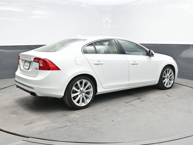 Used 2018 Volvo S60 T5 Inscription Platinum FWD image 7
