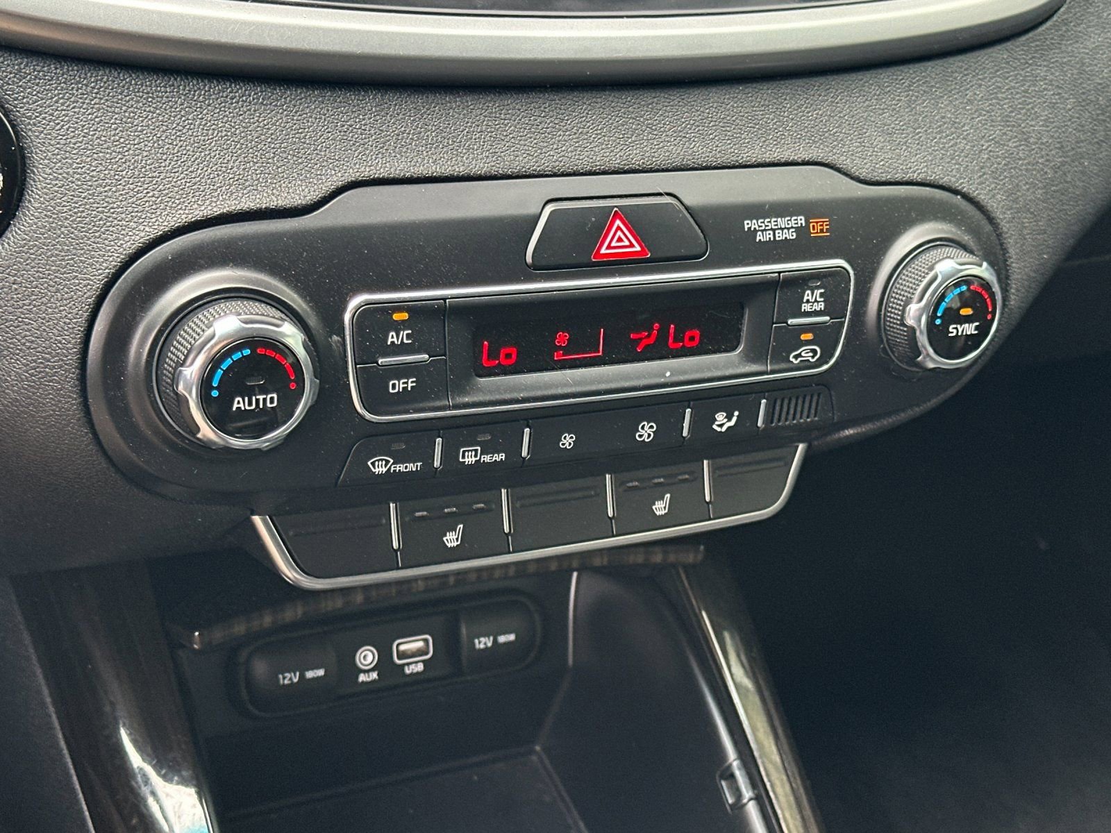 Used 2019 Kia Sorento EX image 19