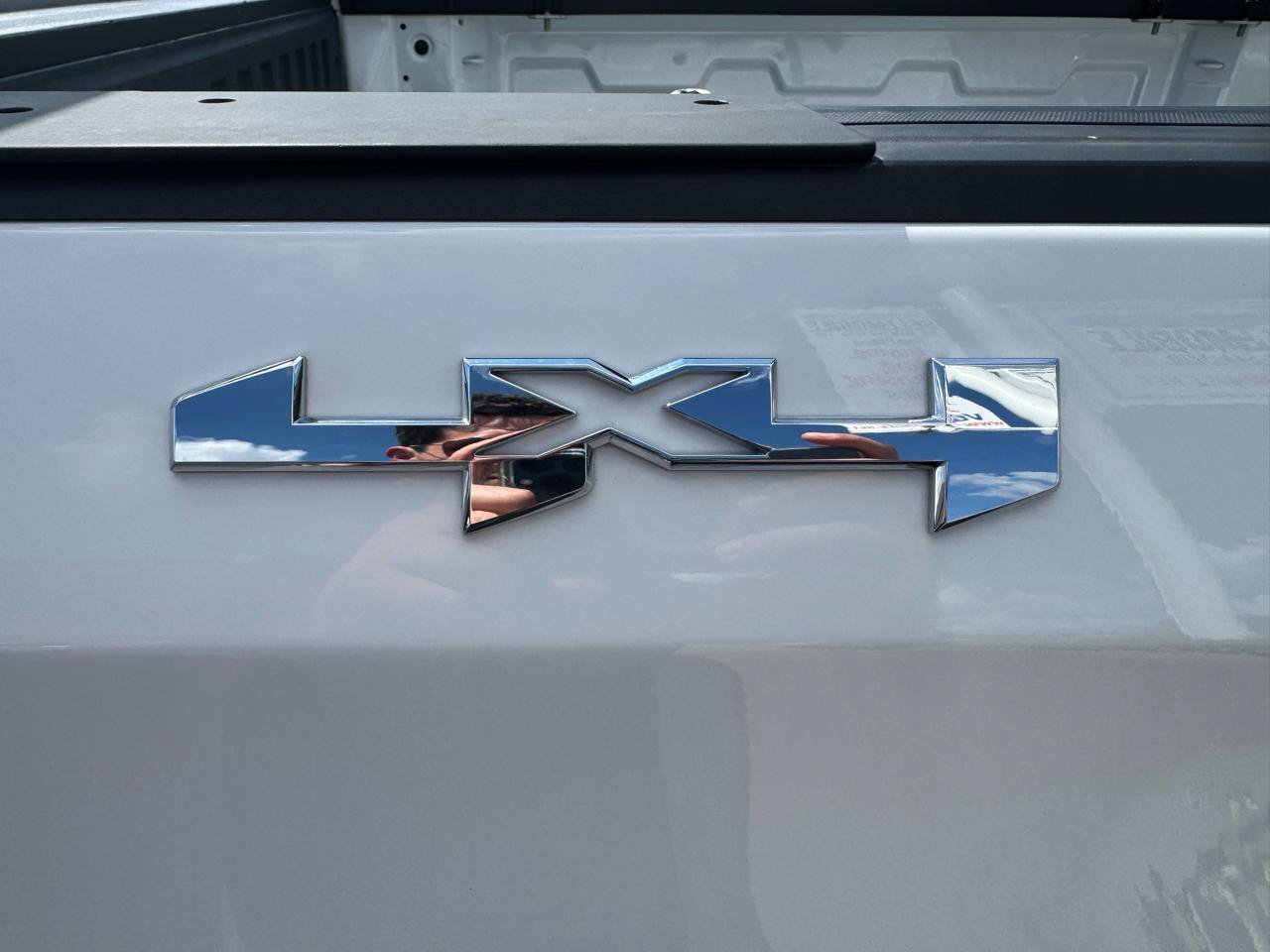 Used 2022 GMC Sierra 1500 Pro w/ 1SA Safety Plus Package AWD/4WD image 40