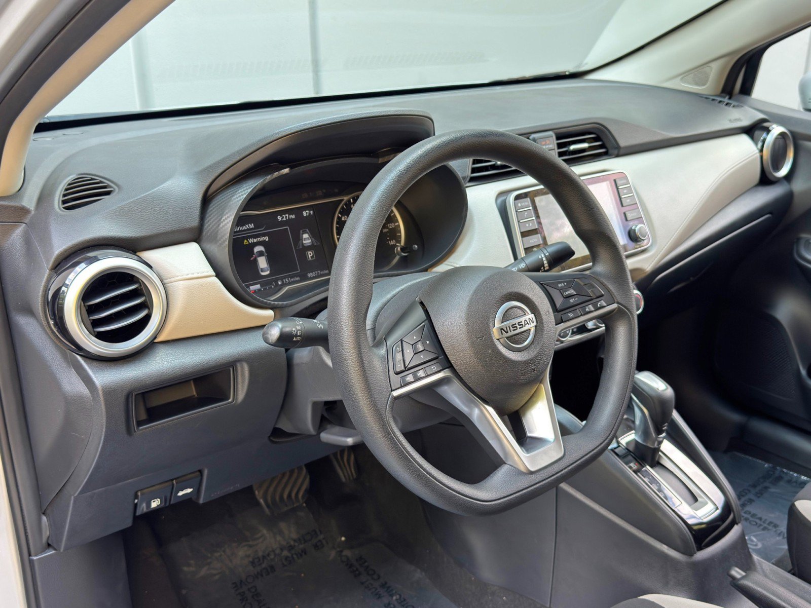 Used 2021 Nissan Versa SV FWD image 12