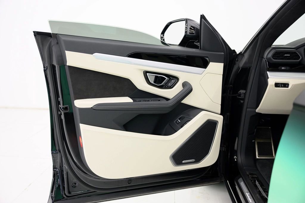 Used 2024 Lamborghini Urus S AWD/4WD image 64
