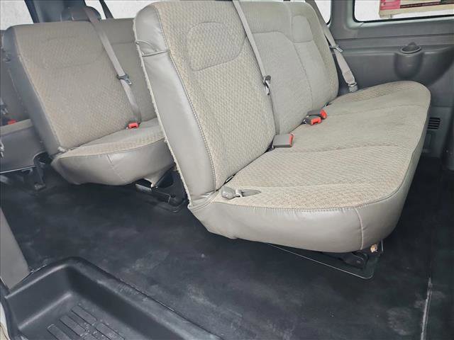 Used 2020 Chevrolet Express 3500 LT w/ LT Preferred Equipment Group image 18