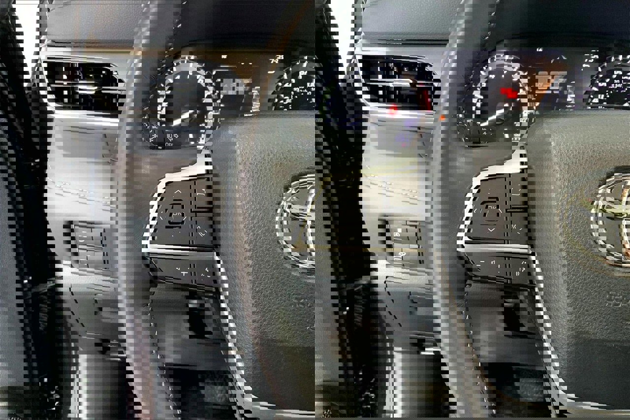 Used 2022 Toyota Highlander XLE image 21