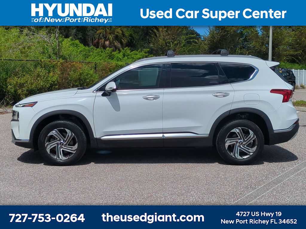 Used 2023 Hyundai Santa Fe SEL w/ Premium Package AWD/4WD image 2