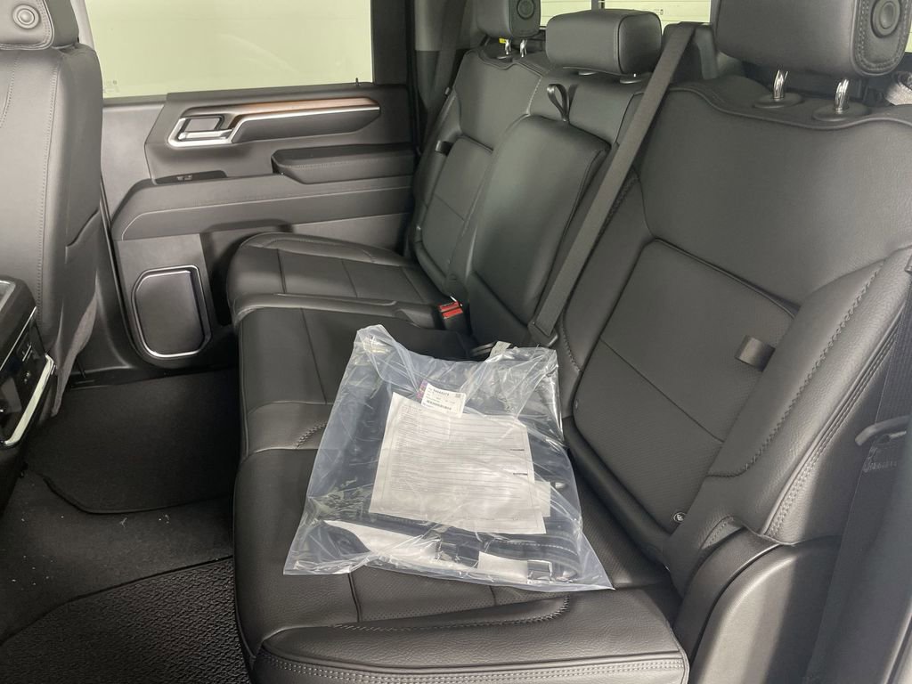 New 2025 GMC Sierra 2500 Denali w/ Denali Reserve Package image 26