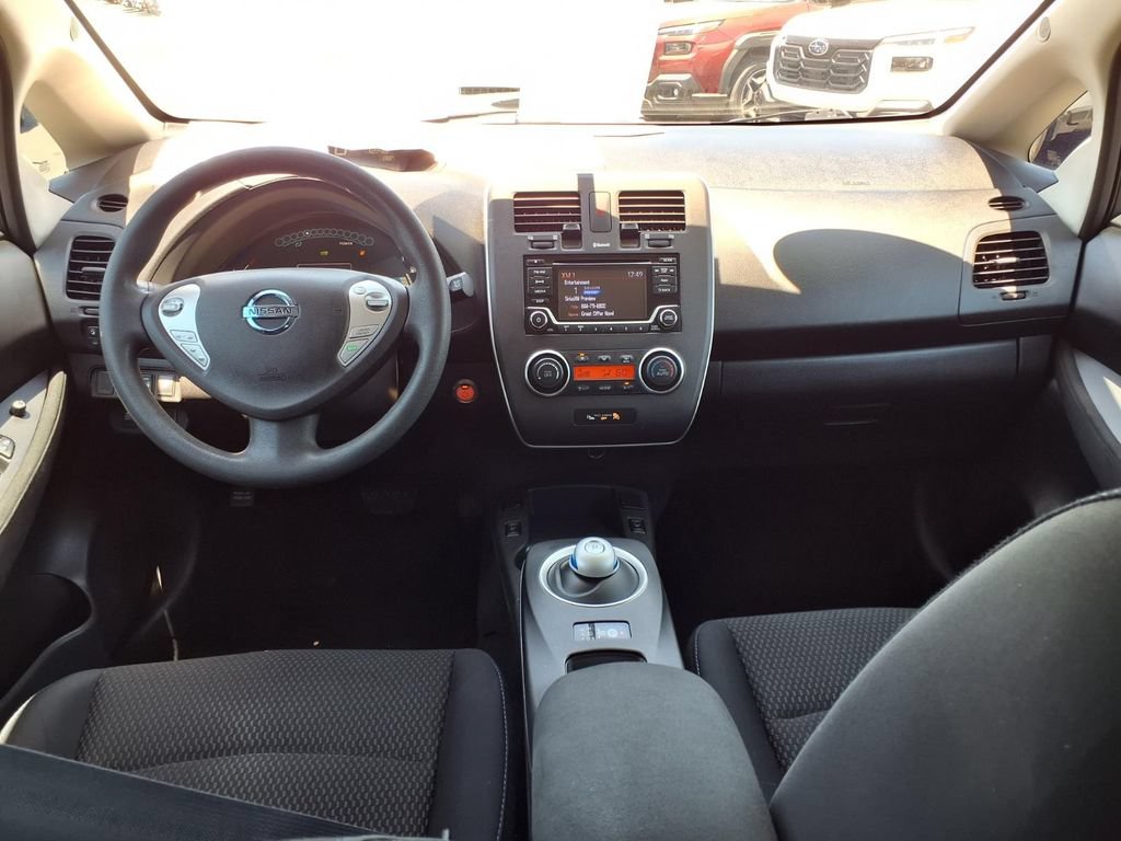 Used 2016 Nissan Leaf S FWD image 1