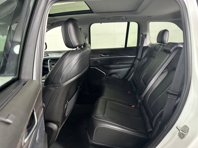 Used 2023 Jeep Grand Cherokee 4WD 4xe w/ Luxury Tech Group II image 25