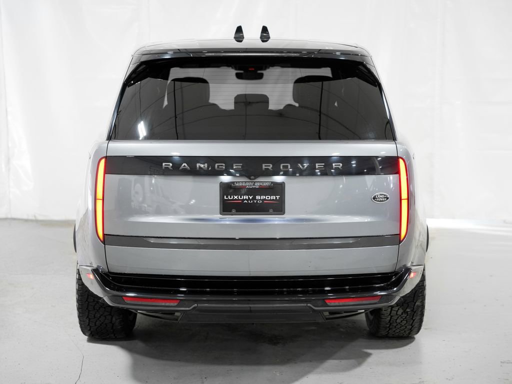 Used 2023 Land Rover Range Rover SE image 4