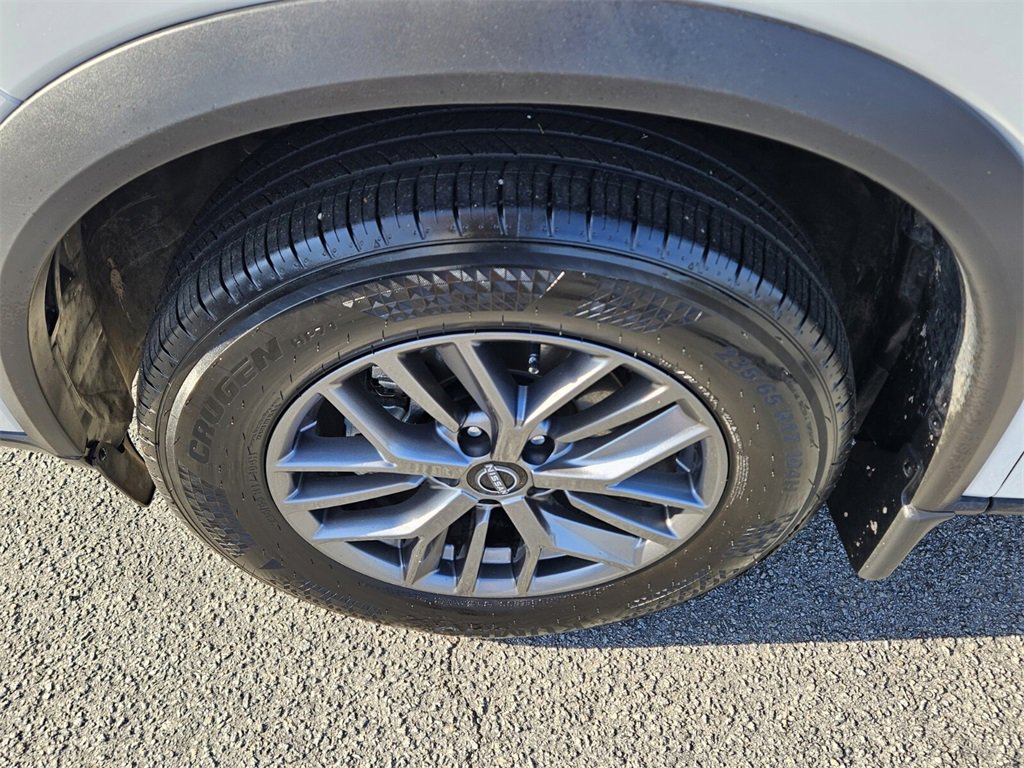 Certified 2025 Nissan Rogue S image 17